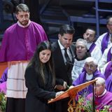 Noticias La Trinchera. El magistral discurso de la representante de las víctimas de Adamuz