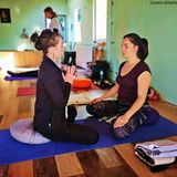 7 meilleures formations de professeur de méditation certifiées pour tous les budgets en 2025