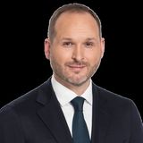 Równe terminy rezerwacji radiowych mogą posłużyć rynkowi. Rozmowa z Wojciechem Rosiakiem
