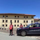 Lite nel locale, 34enne estrae un coltello. Incastrato dalle telecamere