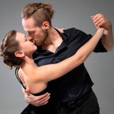 21.02.25 - Que música esquenta o clima entre você e seu crush?