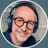 Chris Grimes. Motivational Comedian. Facilitator. Coach. Broadcaster.