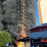 Milano, forse un cortocircuito ha generato l’incendio alla Torre dei Moro