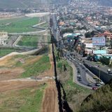 México y EU extienden un mes  más el cierre parcial de la frontera