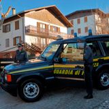 Estate di controlli, pioggia di irregolarità: 38 lavoratori in nero e maxi sequestri nel Vicentino