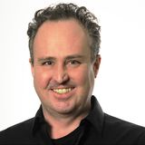 EP 325: Secrets to a Great Podcast Interview with Mark J Carter