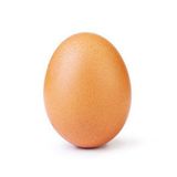 Uu uovo fa milioni di mi piace, analizziamo la situazine