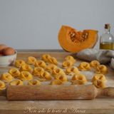 Tortelloni ripieni di zucca e ricotta