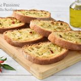 Crostini all'aglio con olio d'oliva