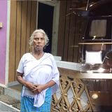 നവകേരള ബസ്സും മറിയക്കുട്ടിയും: രണ്ട് കാഴ്ചകള്‍ |  Nava Kerala Sadas BUS