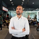 GIANLUCA ARIOLI (TOMASI AUTO) RACCONTA DI COME ROSSI MOTO DIVENTA CONCESSIONARIA UFFICIALE PIAGGIO