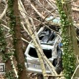 Il “volo”, i soccorsi, i dubbi sulla dinamica: ancora grave l’automobilista precipitato sul Costo
