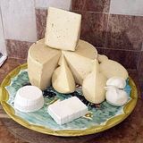 Caserta, dai formaggi di bufala al Falerno (Campania)