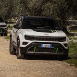 Jeep Avenger 4xe - Il B-SUV ibrido che rivoluziona l’off-road