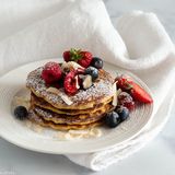 Pancakes low carb al cocco: la colazione pronta in pochi minuti