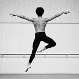Carlos Bernal Bailarín - Escritor cultural y consultor creativo en Buenos Aires