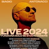 Biagio Antonacci. In tour con successo anche nell'estate 2024, ricordiamo la sua canzone "Alessandra" dall'album "Liberatemi" del 1992.