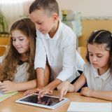 La Contratertulia: ¿La adolescencia dura hasta los 32 años?