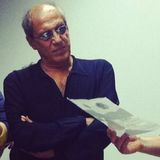 Adriano Celentano non è scomparso: fake news, amicizie perdute, e un dolce ricordo musicale parlando del brano "Il Tempo se ne va" del 1980.
