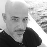 La poesia è un regno dell'espressione artistica.