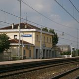 Estate di cantieri per le stazioni ferroviarie di Lonigo e Montebello. Tutte le modifiche