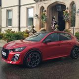 PEUGEOT E-208 GTi: test drive della nuova elettrica da 281 CV