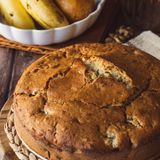 Torta pere, banane e noci