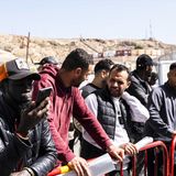 Un experto en demografía vaticina el "reemplazo" por la inmigración: "La política migratoria de España es un disparate"