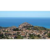 Grisolia, tra la Riviera dei Cedri e il massiccio del Pollino (Calabria)