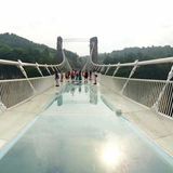 I punti panoramici più estremi del mondo passerelle di vetro e piattaforme sospese nel vuoto