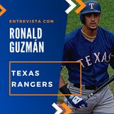 Ronald Guzman de los Rangers de Texas