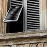 LA SPOSA FANTASMA alla finestra, l’inquietante segreto di Firenze