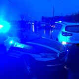 Violento frontale fra due auto: in ospedale i due automobilisti