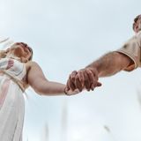 Red flag e green flag: i segnali che non devi ignorare quando vivi una relazione