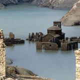 Sotto questo lago c’è un paese intatto… e qualcosa non se n'è mai andato!