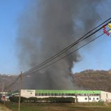 Vasto incendio alla Nidec: azienda distrutta dalle fiamme. Il sindaco ai cittadini: “Tenete chiuse le finestre”