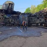 Russia, crollano due ponti al passaggio dei treni: almeno 7 morti. Governatore: “Interferenza illegale”