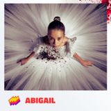 T14E14- Abigail: Piñataaas!