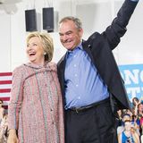 Clinton, Kaine Start Bus Trek