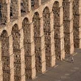 Las noticias de Herrero: El deterioro del Acueducto de Segovia empieza a hacerse visible