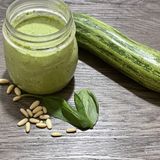 Pesto di zucchine vegan