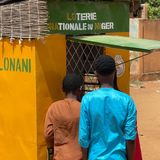À Niamey, les jeunes et les femmes séduits par les jeux de hasard (Magazine)