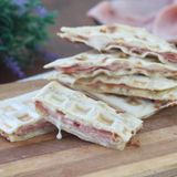 Waffle salati di piadina ripieni
