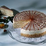 Torta Esterházy storia e tradizione del dolce imperiale austro-ungherese