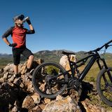 How to Inspect Used Mountain Bike Gear - Coin Tap Test for Carbon Fiber Frames