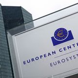 Economia, la Bce lascia invariati i tassi d’interesse. Obiettivo: ritorno inflazione al 2%