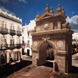 Recrean la histórica Puerta de la Carne de Sevilla