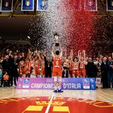 Il Famila conquista il triplete tricolore 2026. Capitan Sottana saluta il basket in trionfo