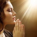 Come vincere le distrazioni nella preghiera