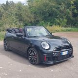 MINI John Cooper Works Cabrio - La libertà incontra la precisione meccanica